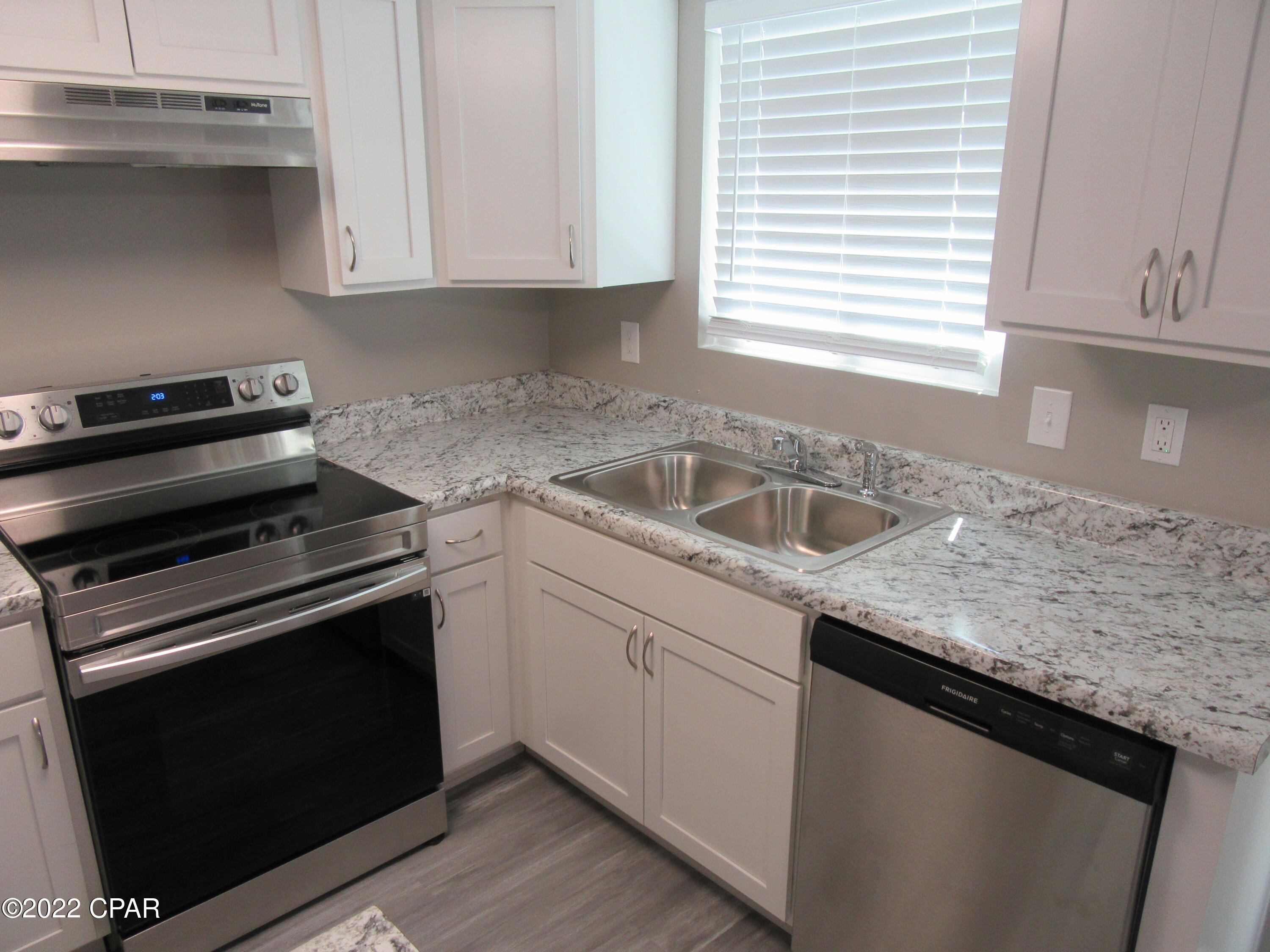 Image 7 For 2912 Sequoia Avenue