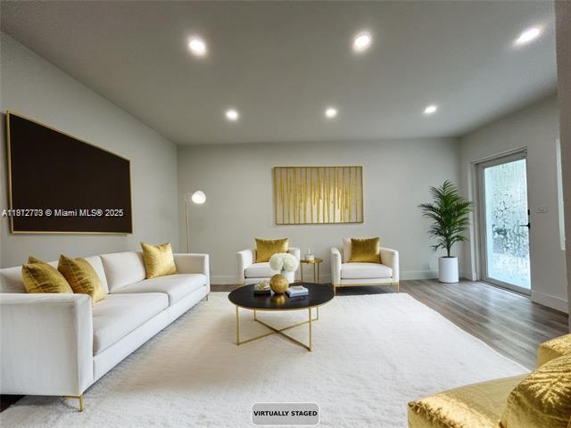 Isle Of Normandy Miami VI