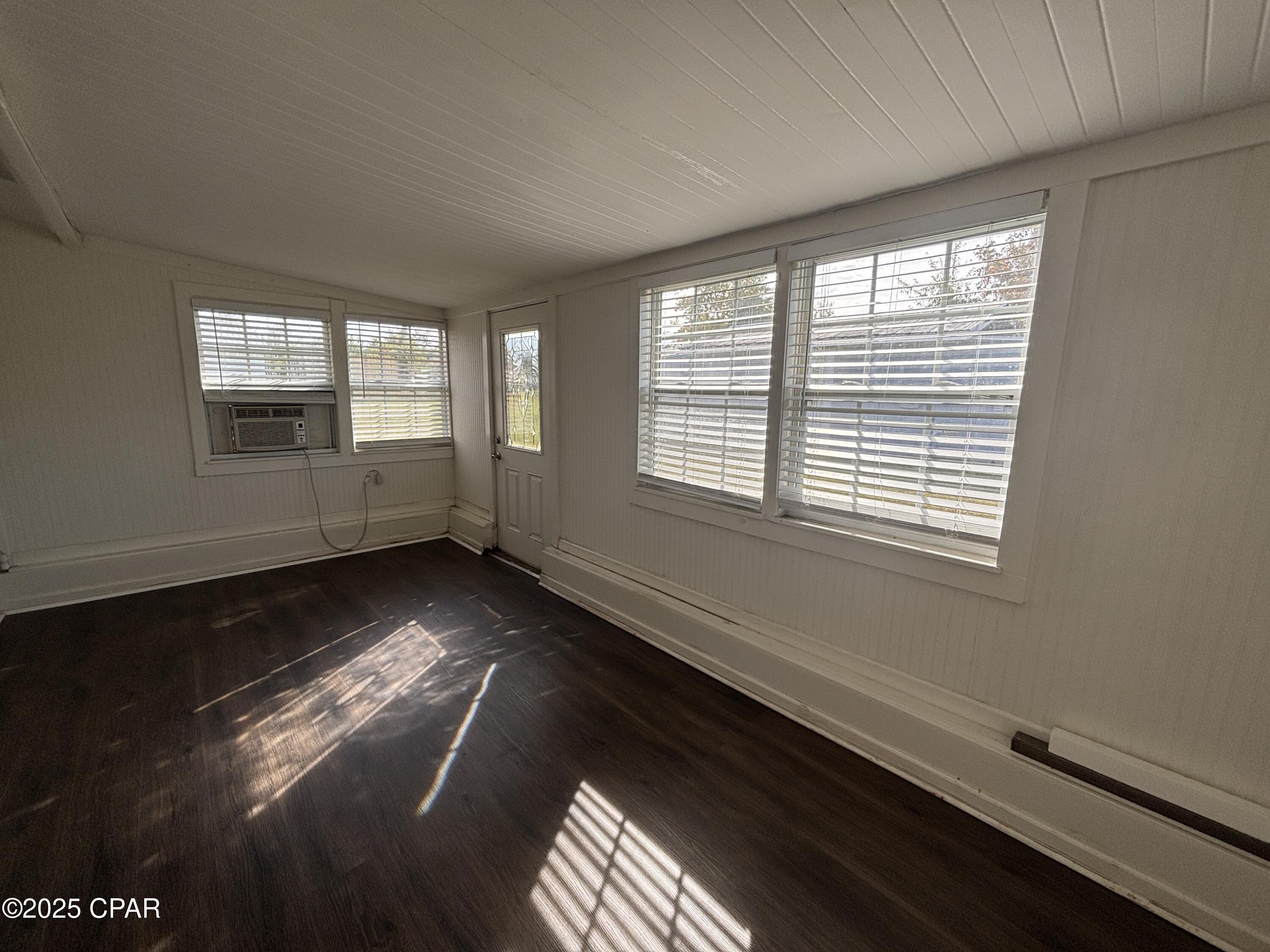 Image 19 For 2338 17th Street