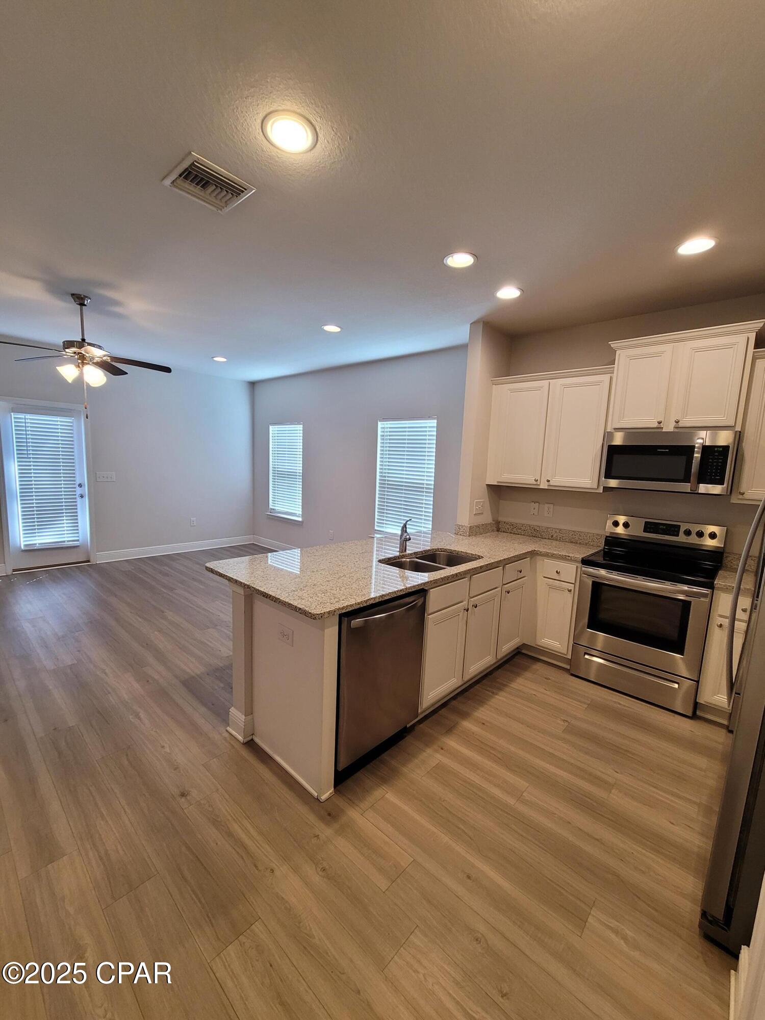 Image 7 For 1874 Pointe Drive