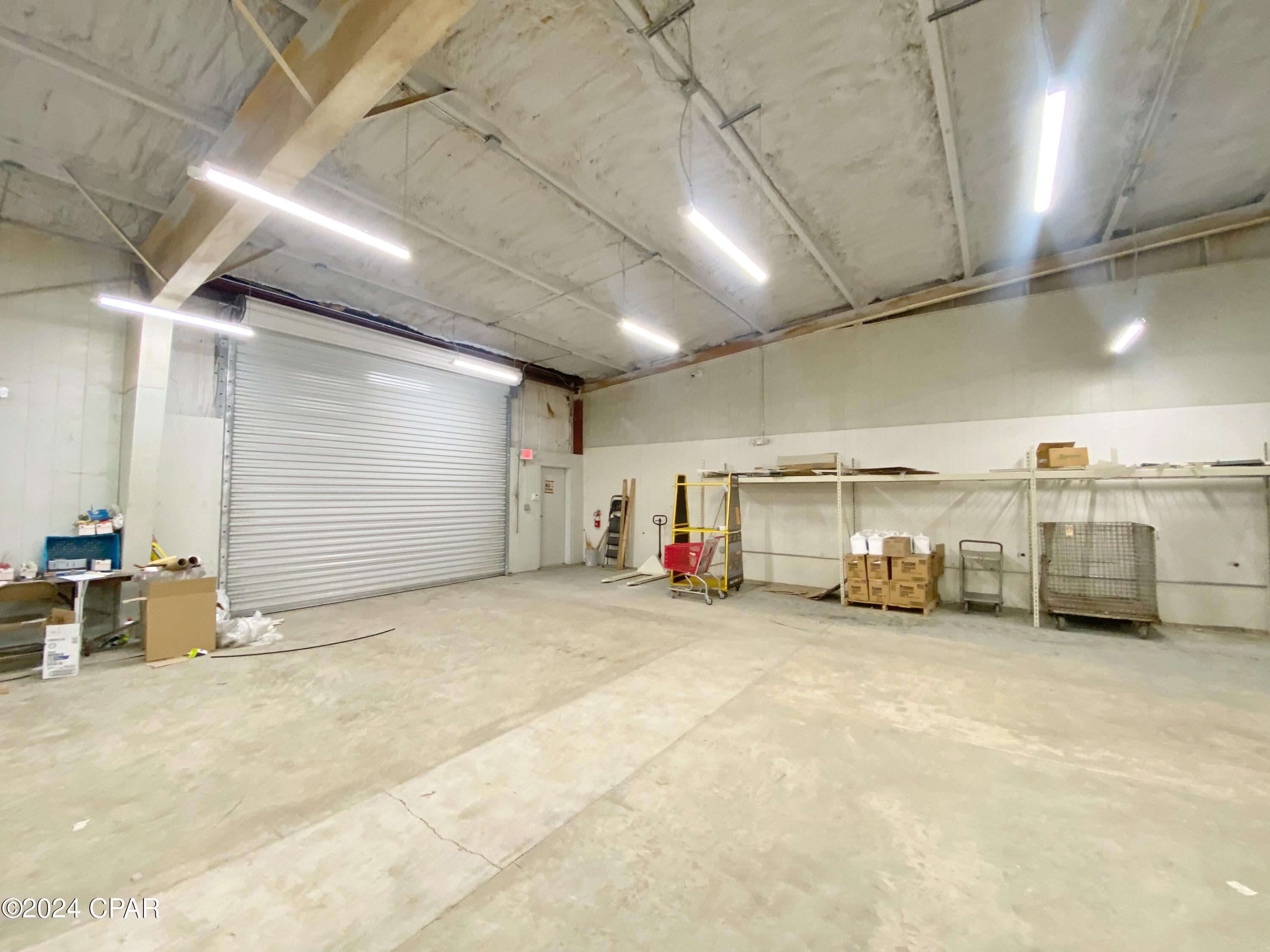 Listing photo id 19 for 1368 Blountstown Street