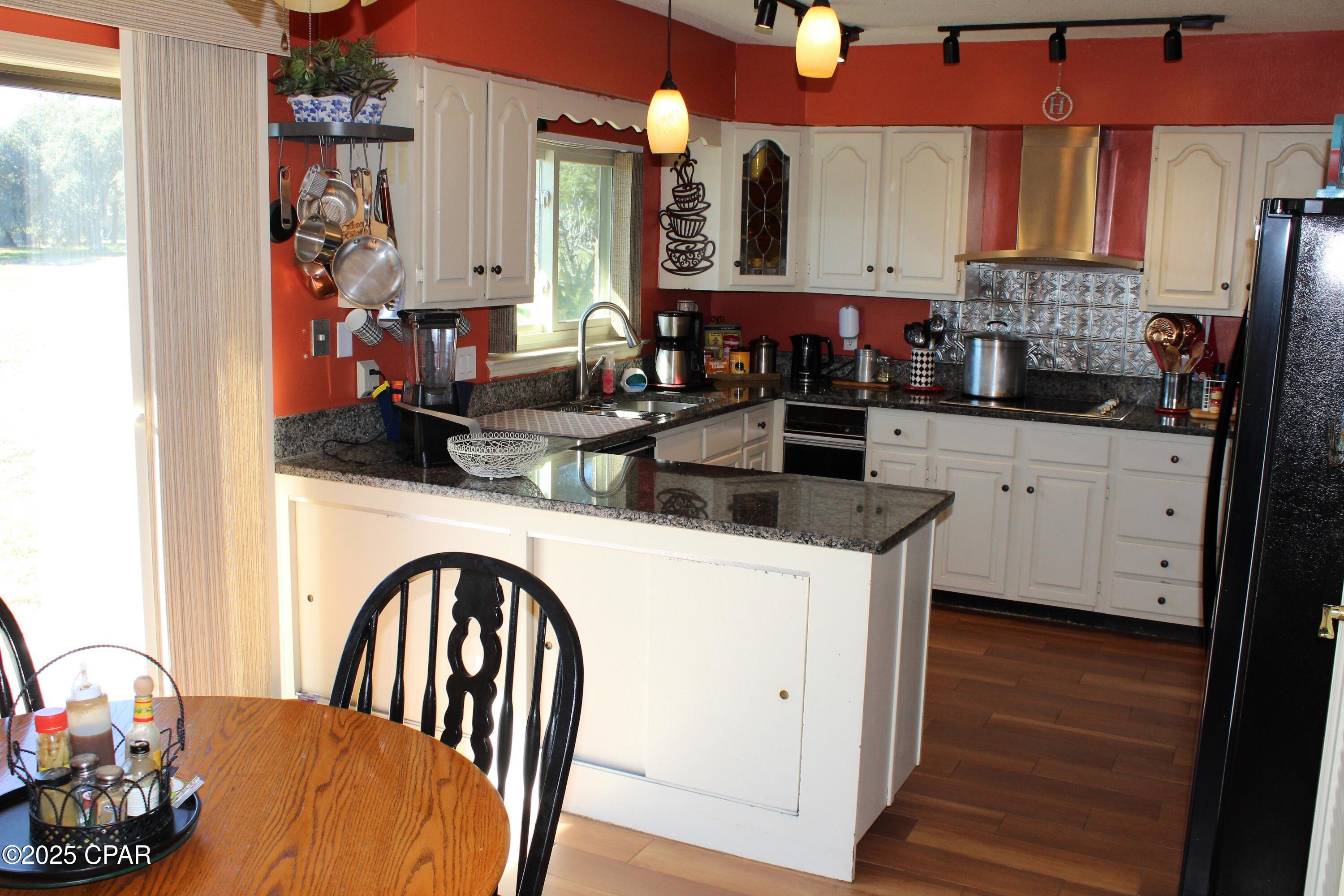 Image 12 For 612 Amberjack Drive