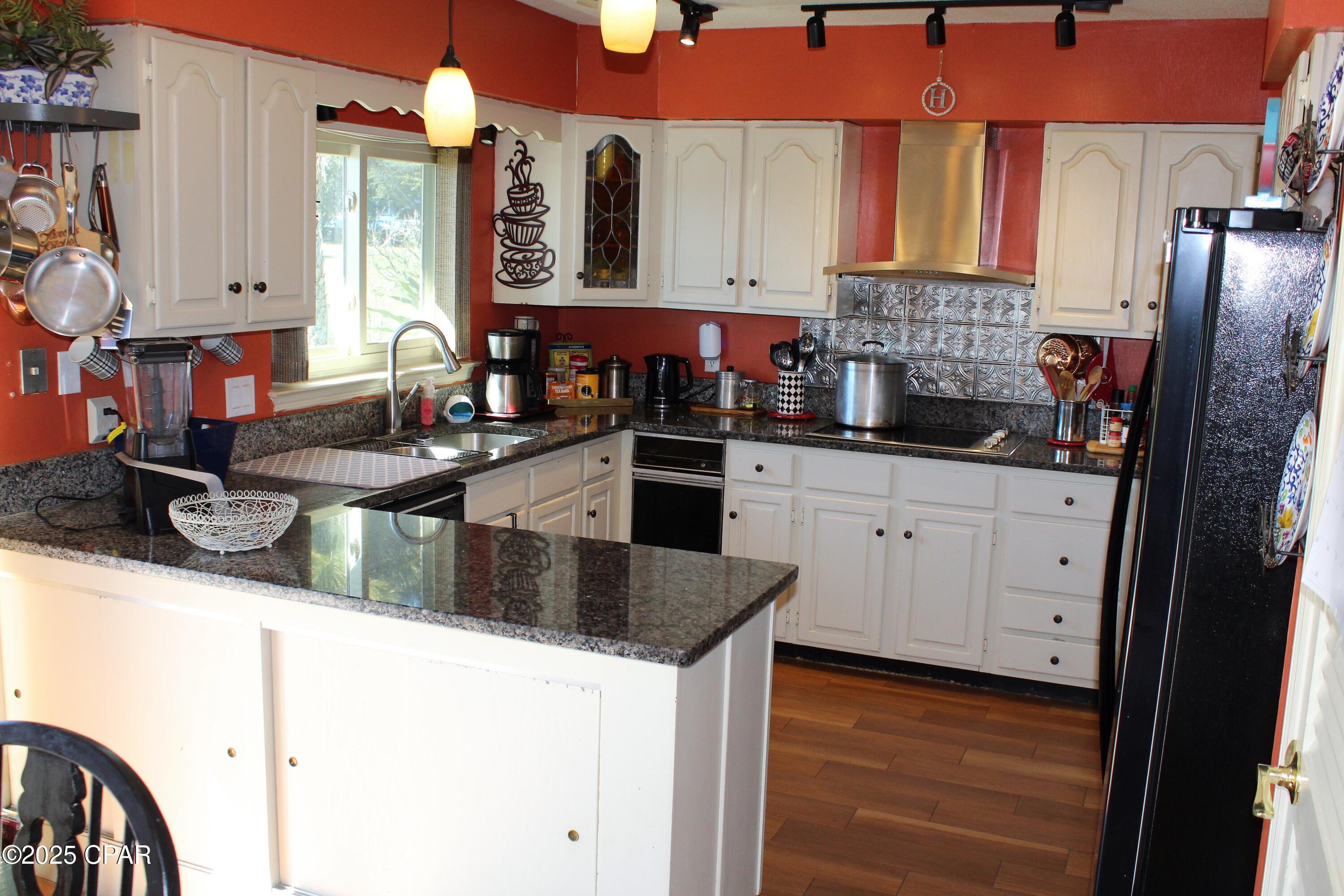 612 Amberjack Drive, Panama City Beach, FL 32408 thumbnail, photo 14 of 33