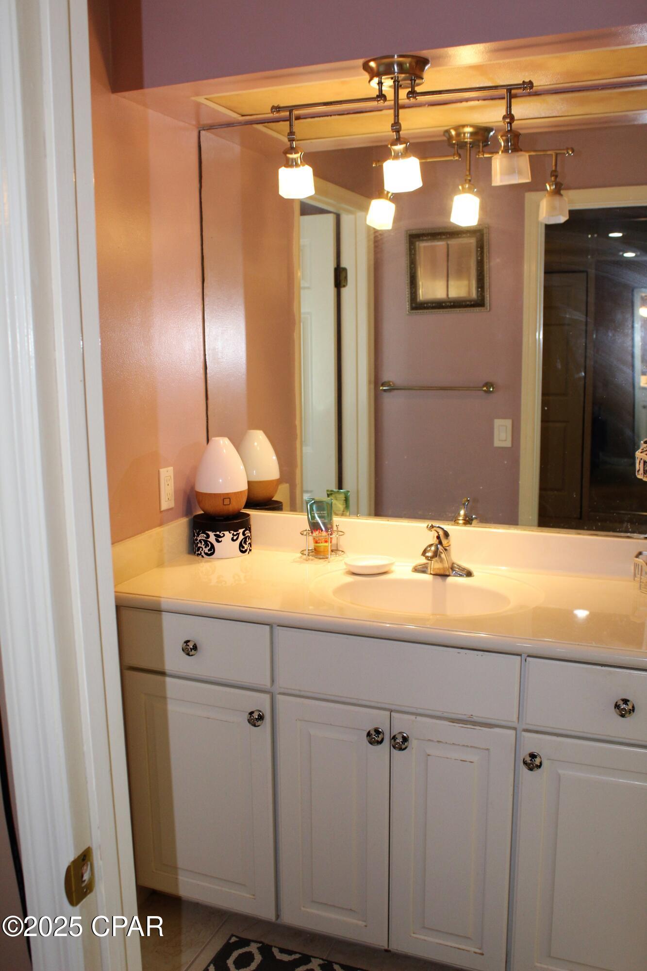 Image 20 For 612 Amberjack Drive