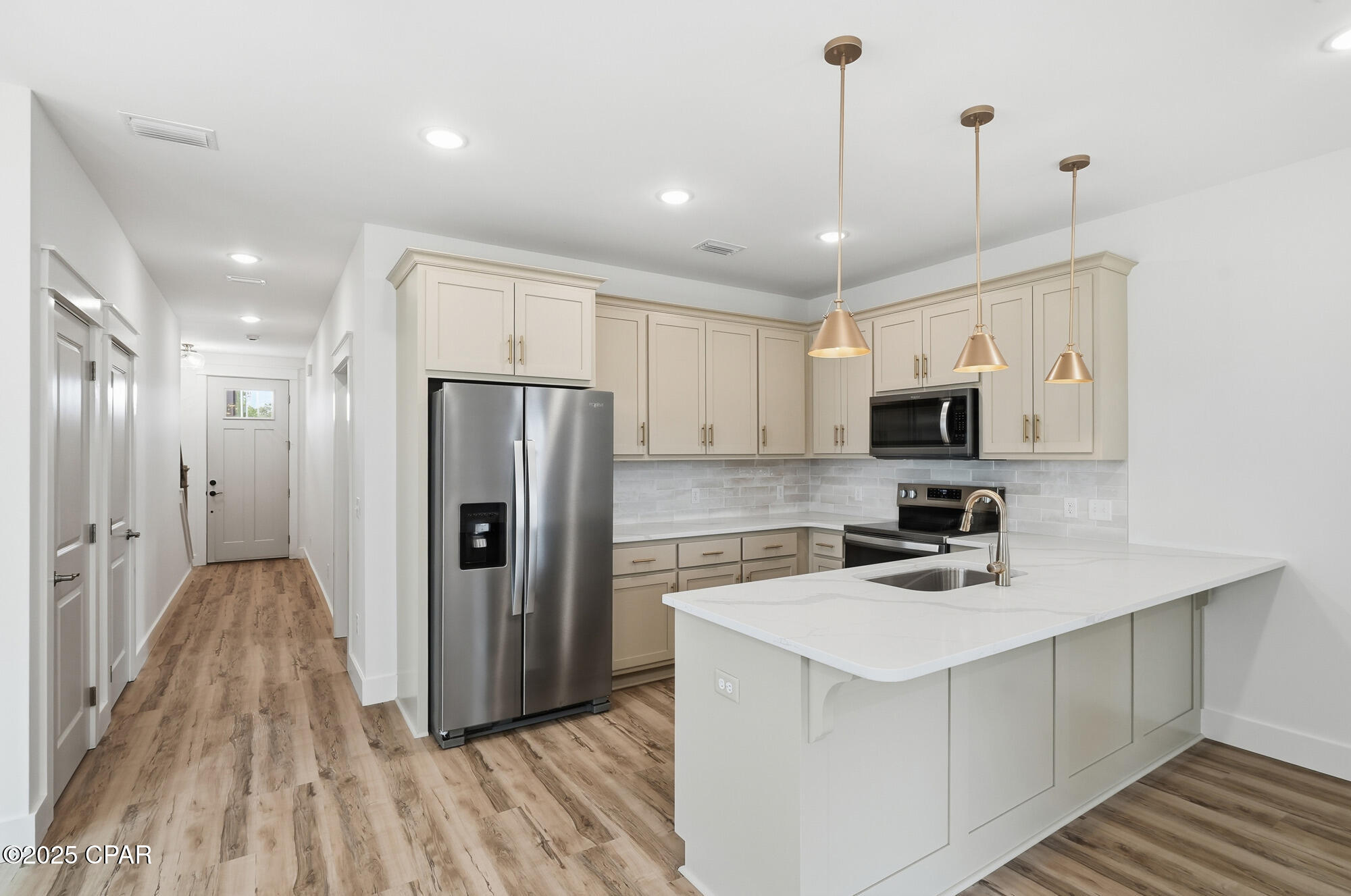 Image 16 For 924 Grace Avenue