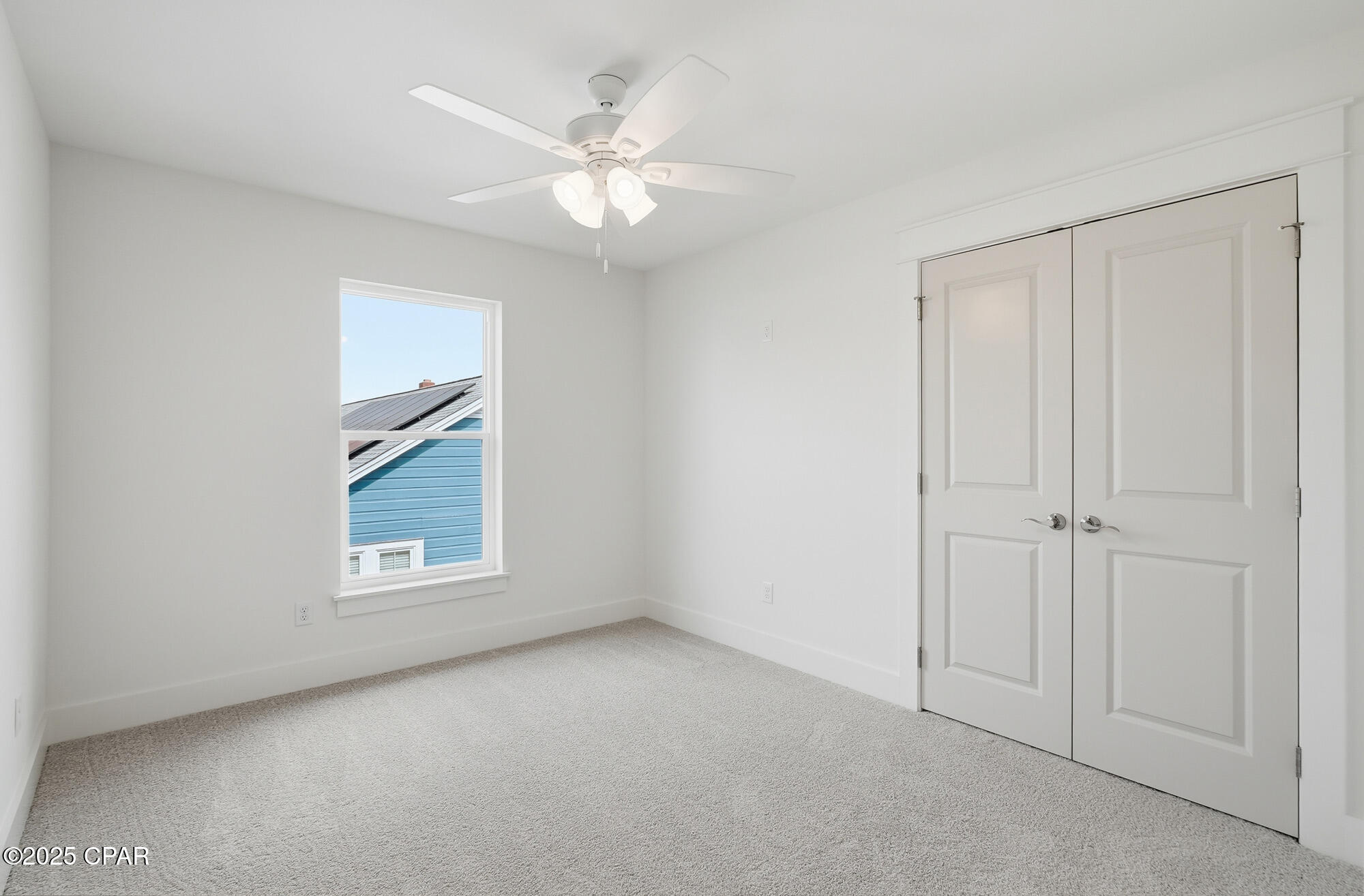 Image 24 For 924 Grace Avenue