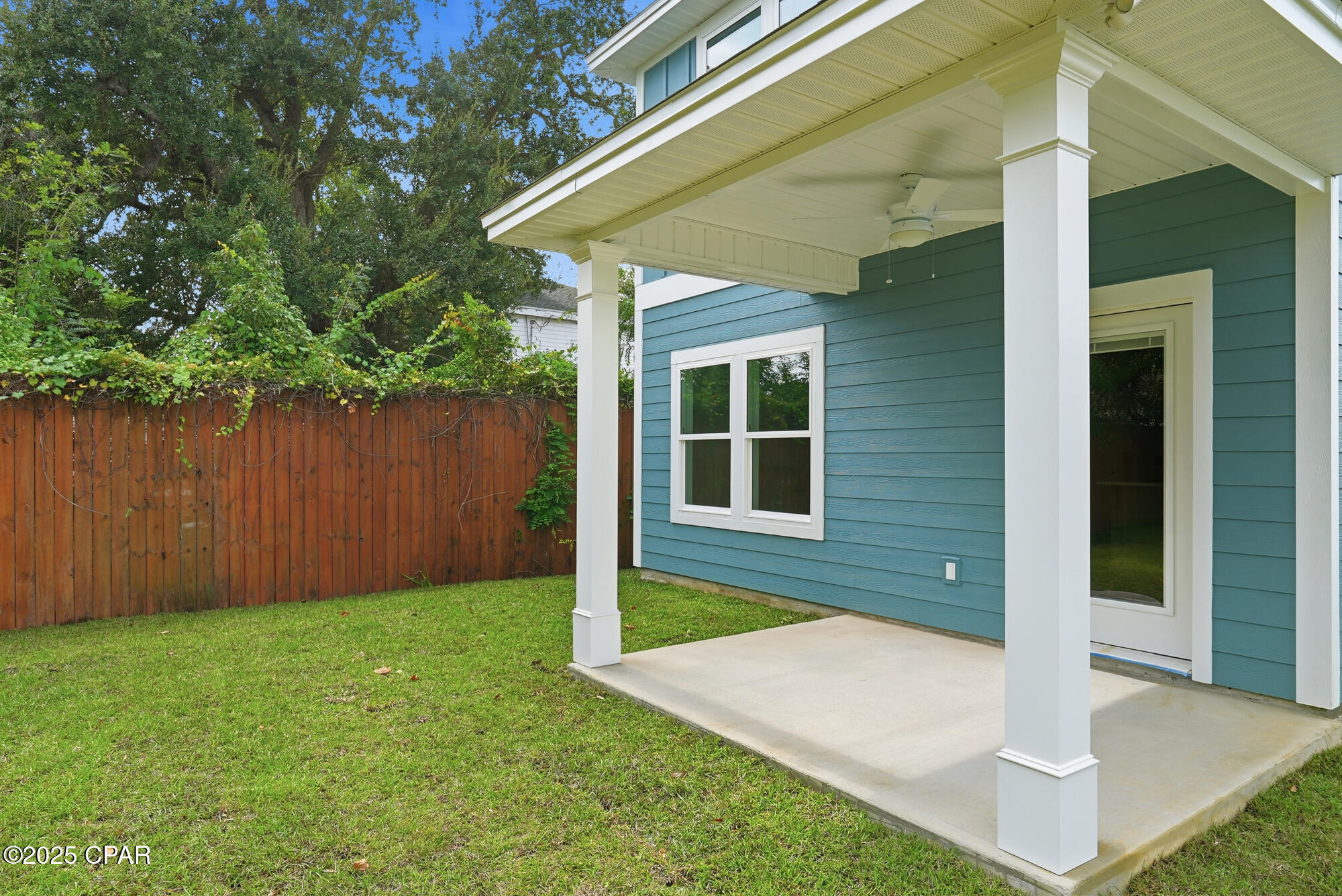 Image 35 For 924 Grace Avenue