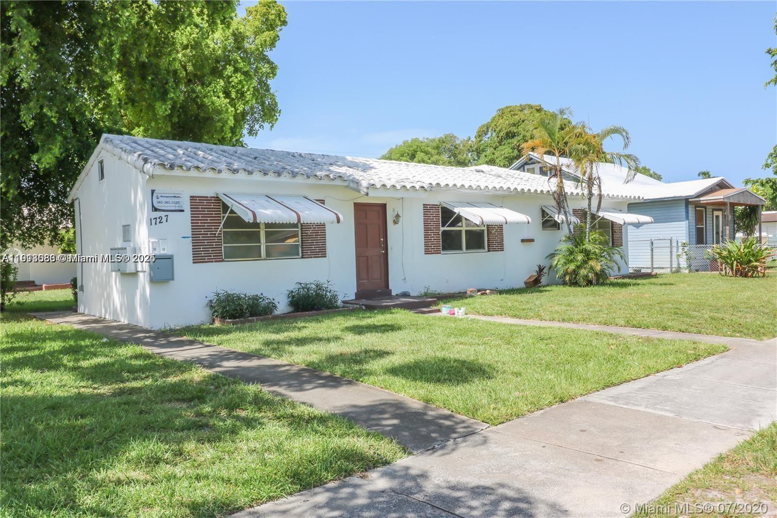 Hollywood South Side Add