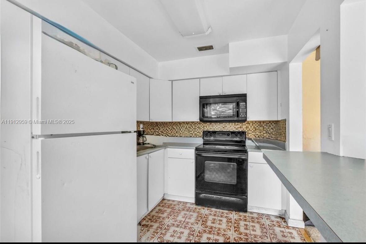 Homes for sale in Miami Gardens, FL | 17210 Nw 47Th Ave, Miami Gardens, FL 33055 | MLS# A11912959