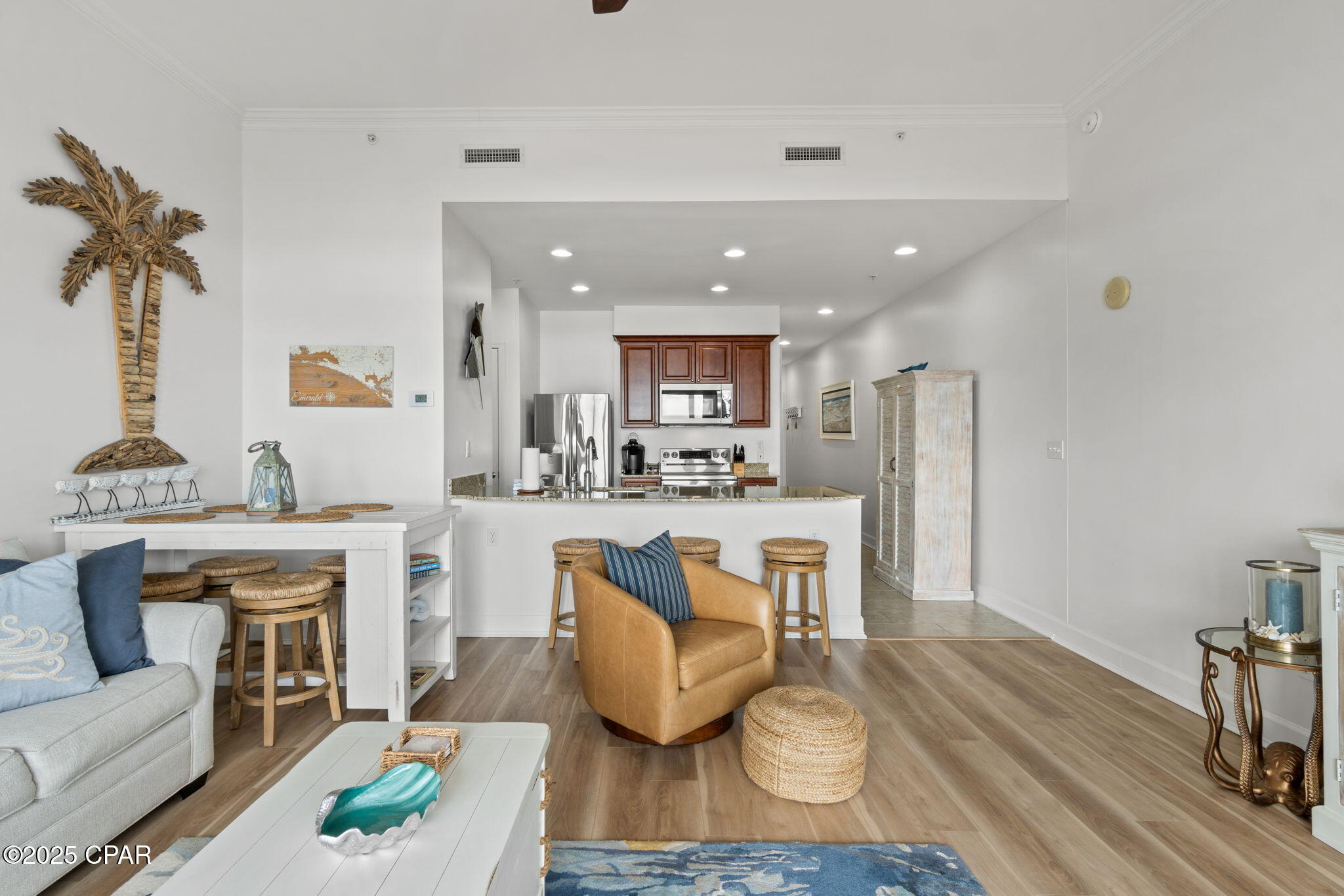 Listing photo id 31 for 4100 Marriott Drive 706