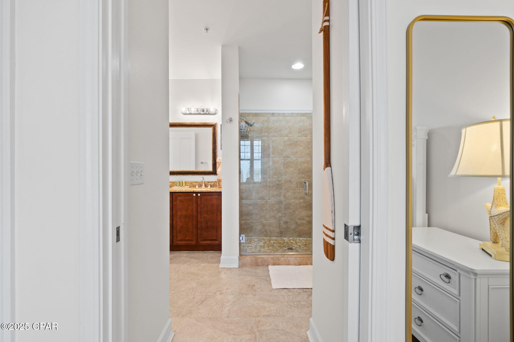 Listing photo id 8 for 4100 Marriott Drive 706