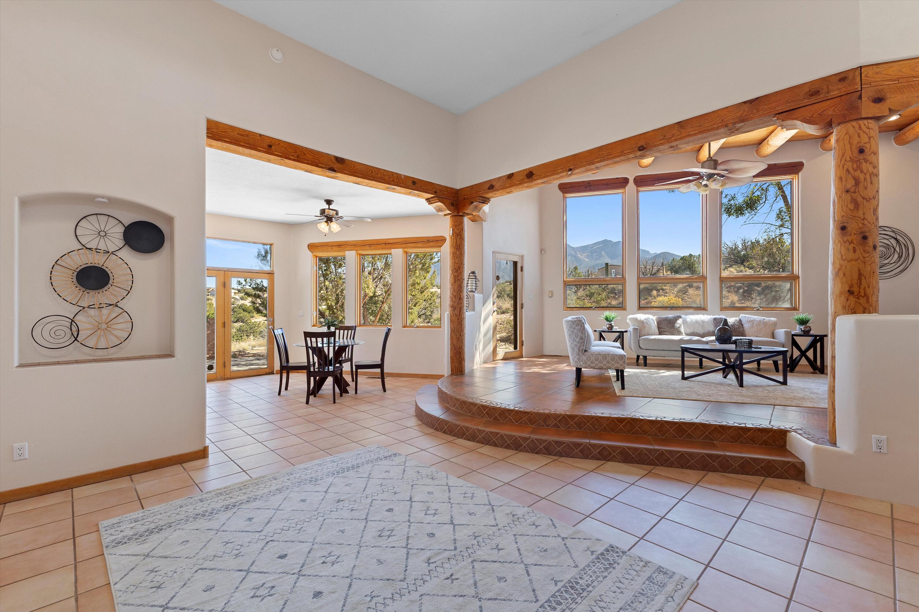 36 Vista Sandia Court Living Room