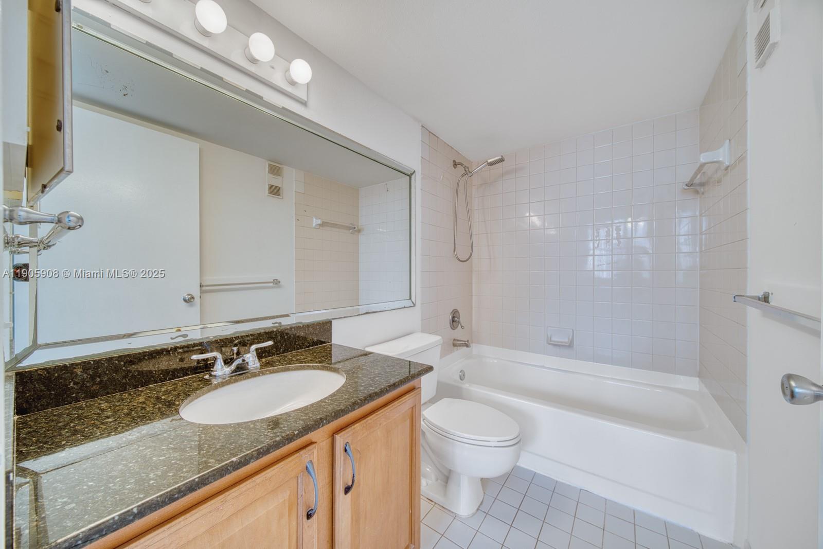 770 Claughton Island Dr #1803, Miami FL 33131