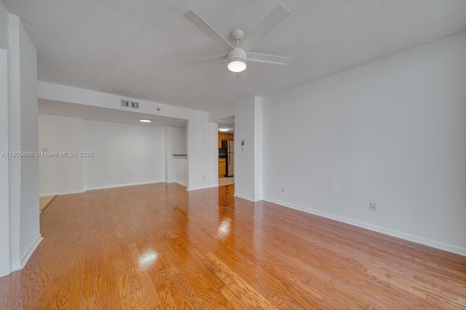 770 Claughton Island Dr #1803, Miami FL 33131