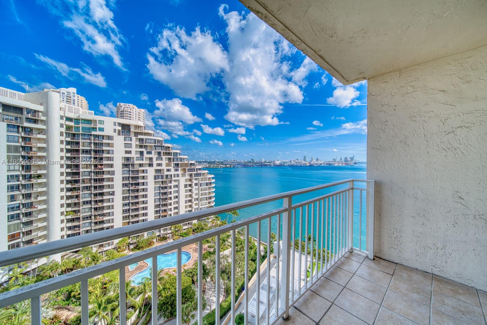770 Claughton Island Dr #1803, Miami FL 33131
