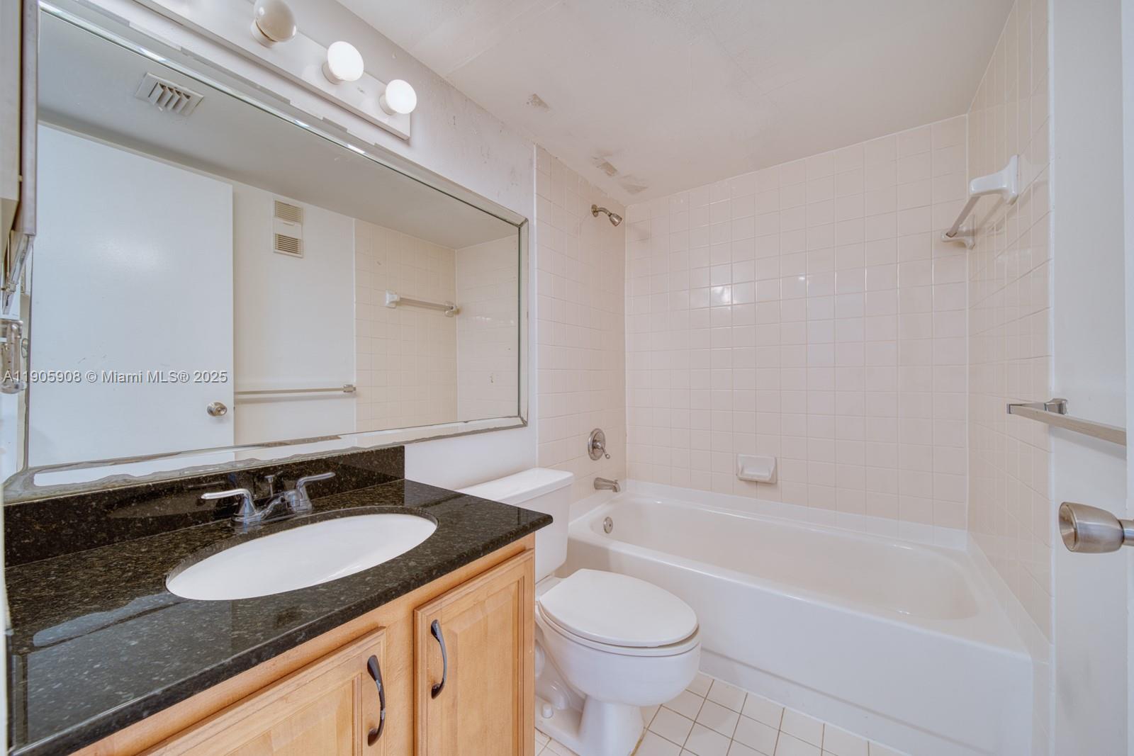 770 Claughton Island Dr #1803, Miami FL 33131