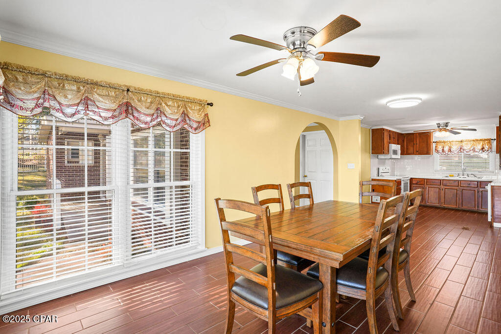 Listing photo id 17 for 203 Kansas Avenue