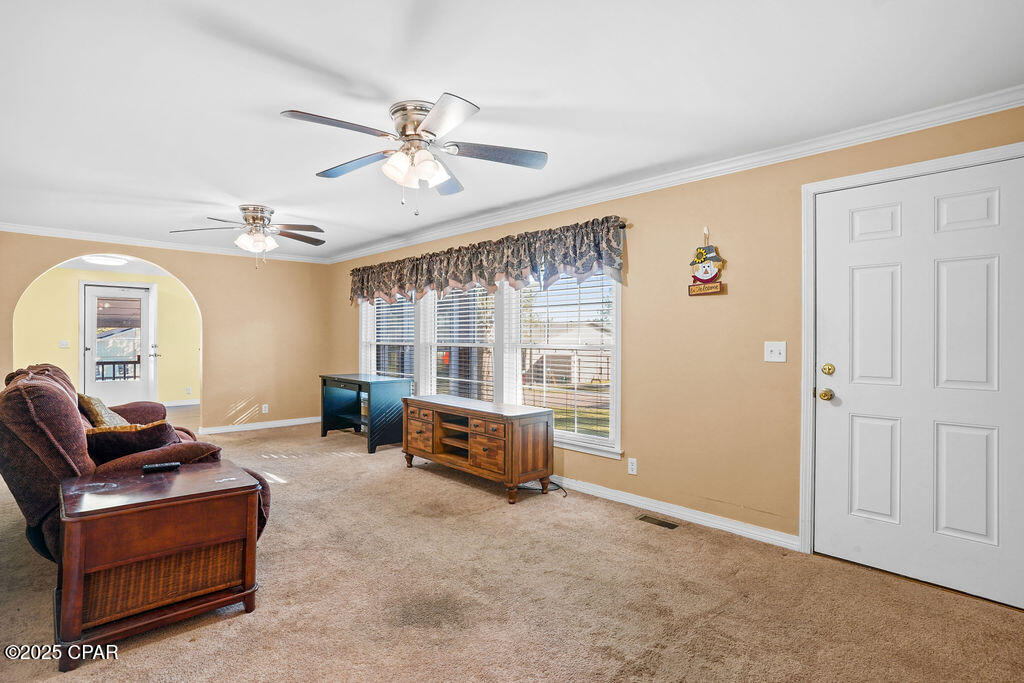 Listing photo id 22 for 203 Kansas Avenue