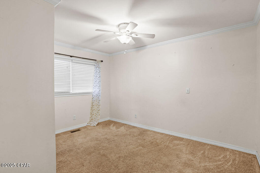 Listing photo id 30 for 203 Kansas Avenue