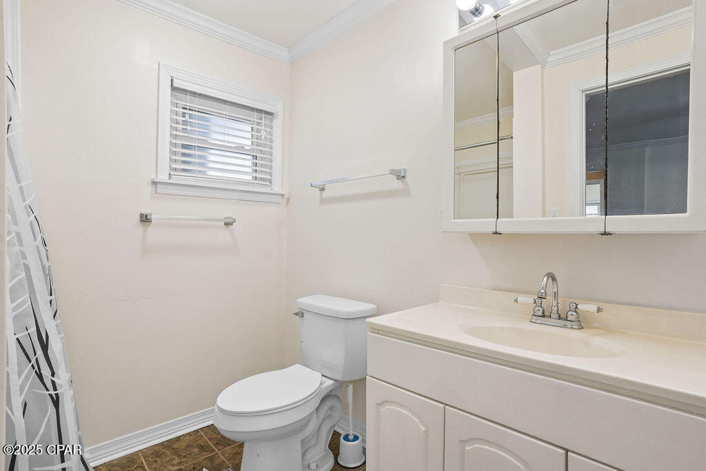 Image 32 For 203 Kansas Avenue