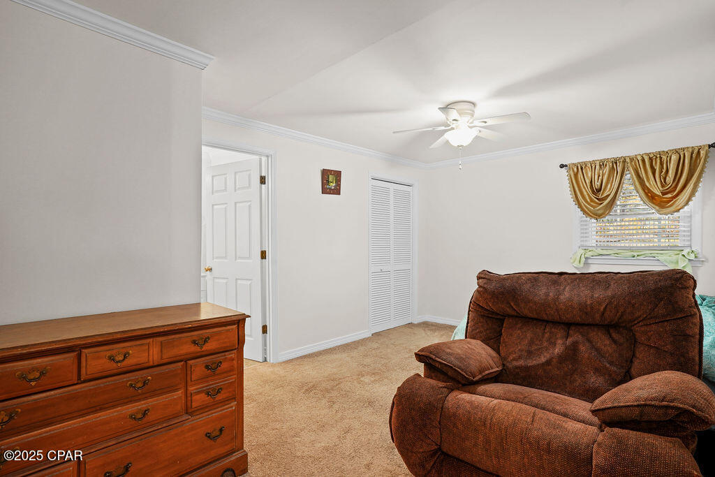 Listing photo id 34 for 203 Kansas Avenue