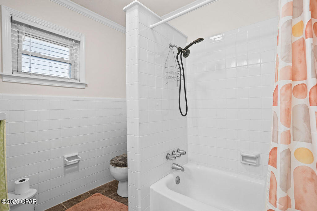 Listing photo id 37 for 203 Kansas Avenue