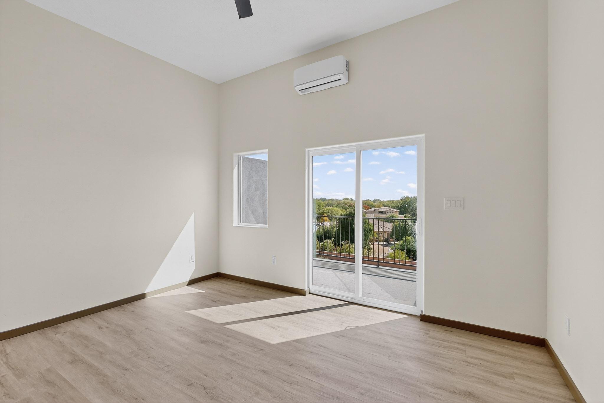 9368 Valley View Drive NW 9 Living Room