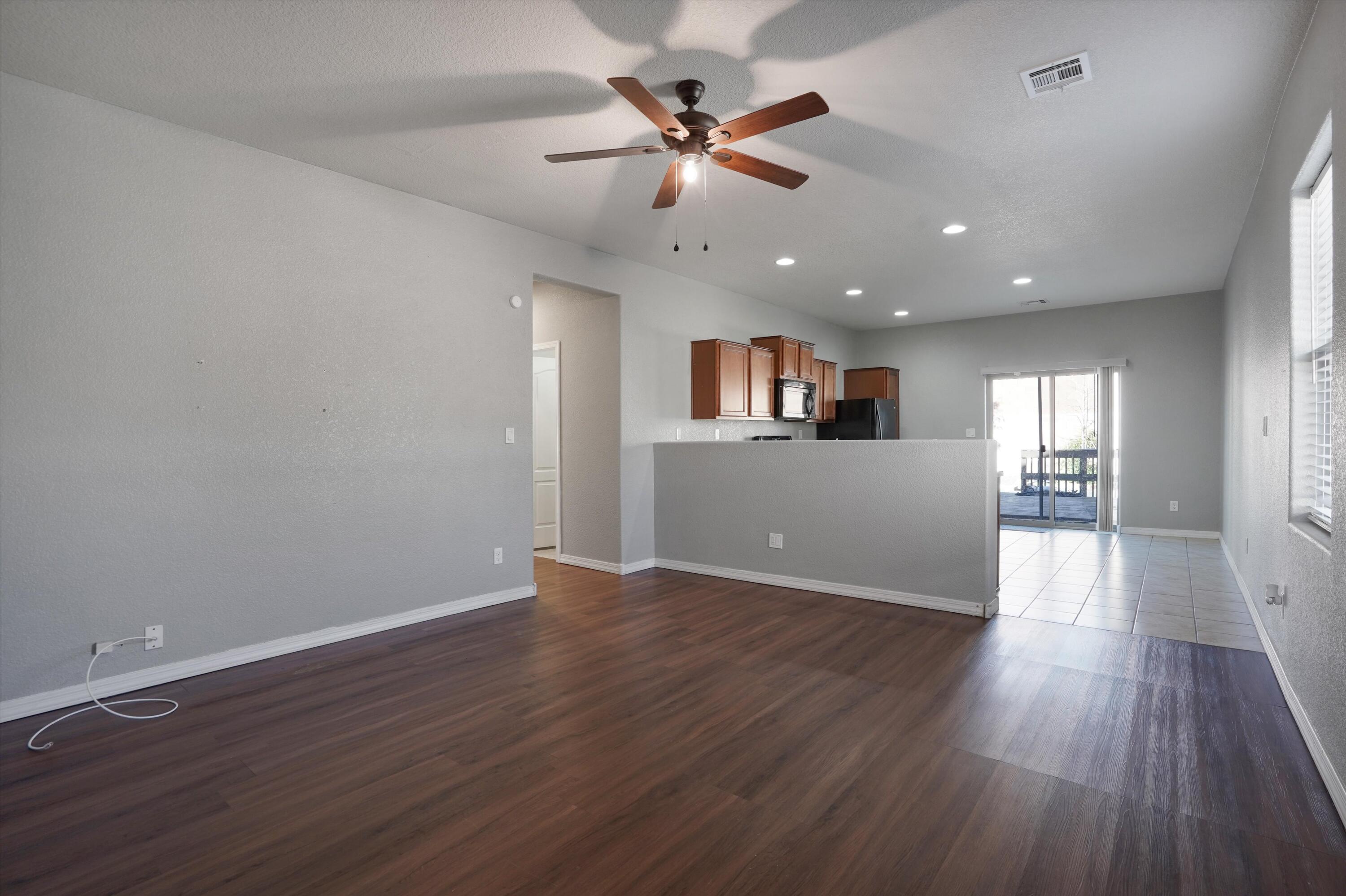 1709 Chisholm Trail NE Living Room