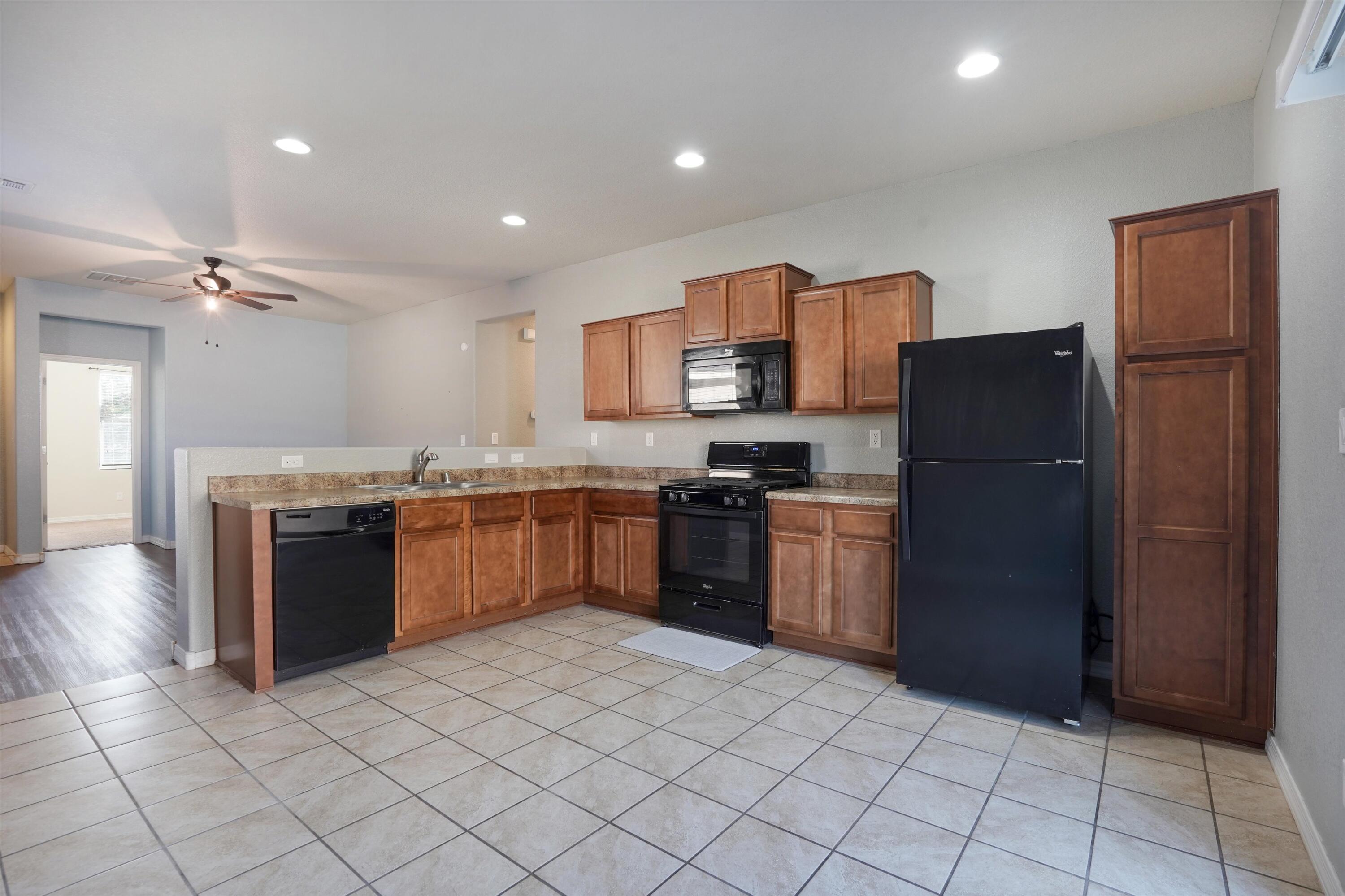 1709 Chisholm Trail NE Kitchen