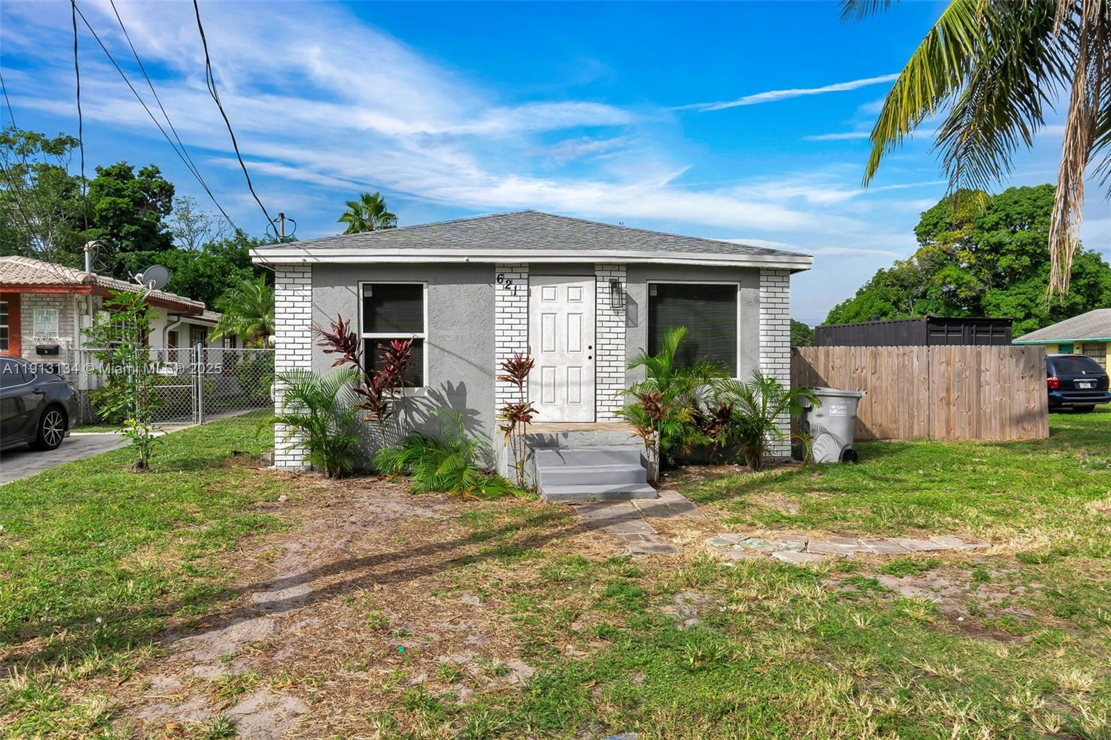 621 15th Ave, Pompano Beach, Florida 33069