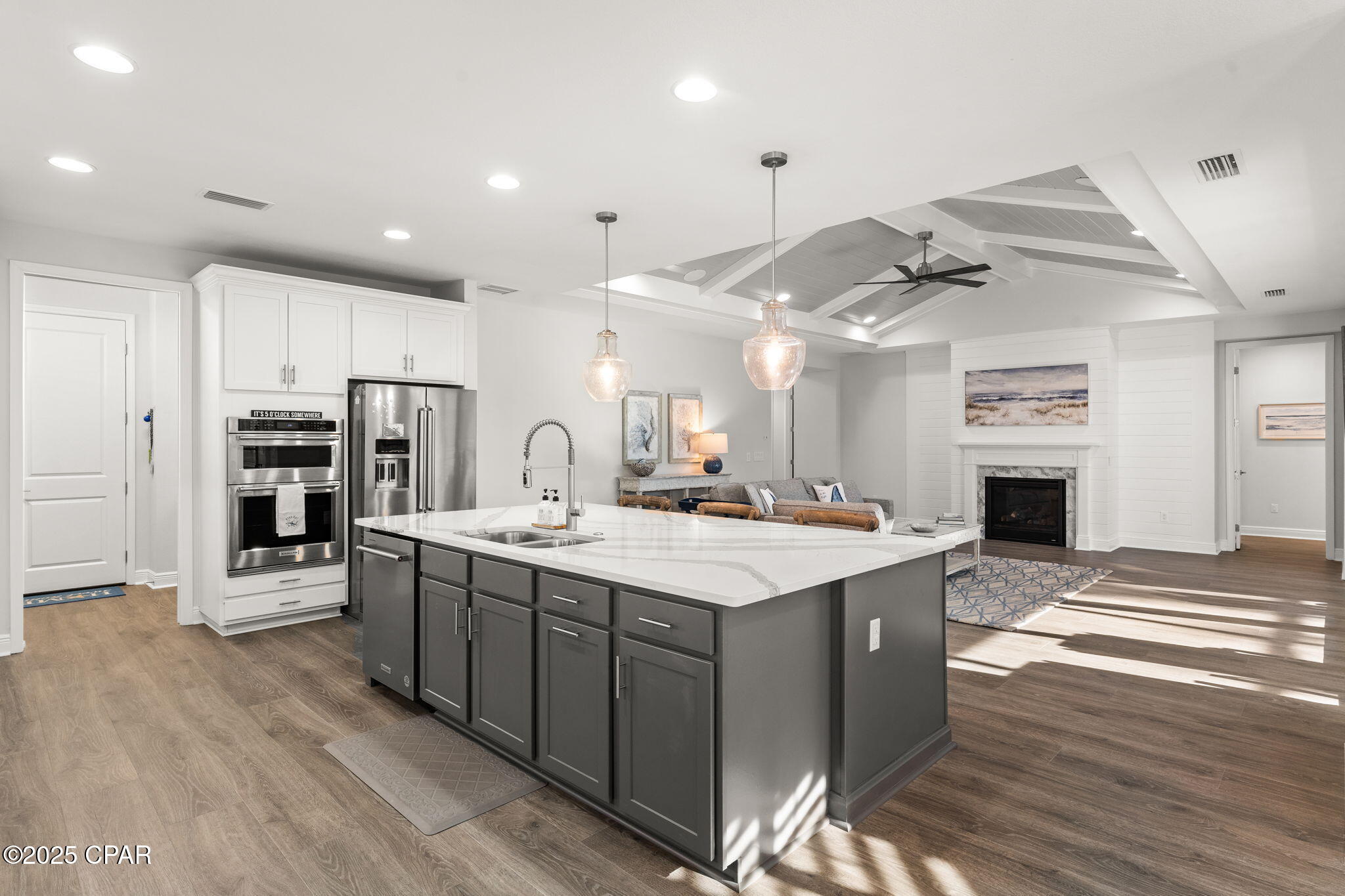 Image 16 For 8325 Fins Up Court