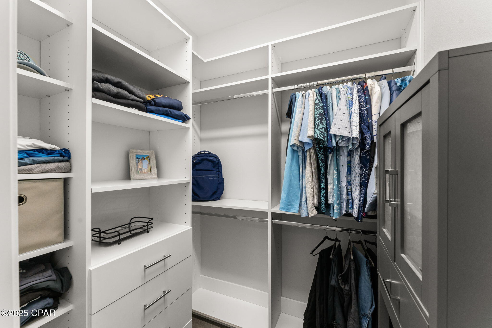 Image 30 For 8325 Fins Up Court