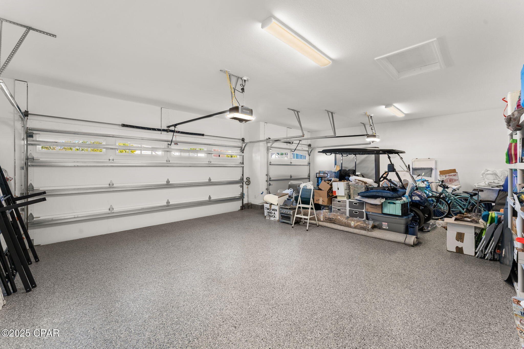 Image 41 For 8325 Fins Up Court