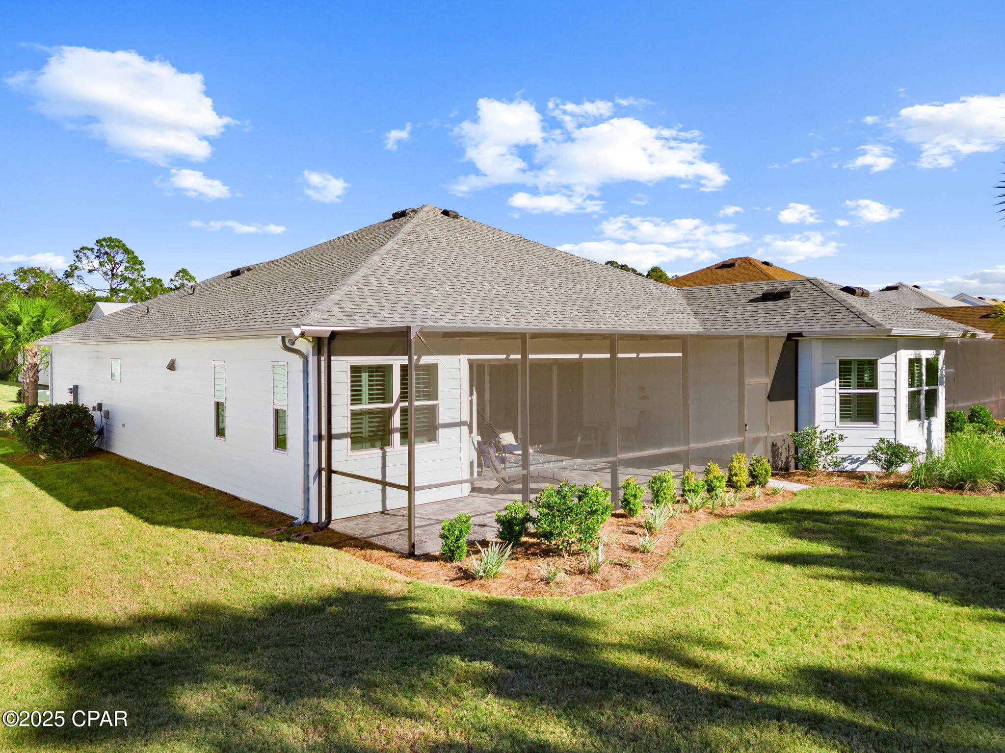 Image 42 For 8325 Fins Up Court