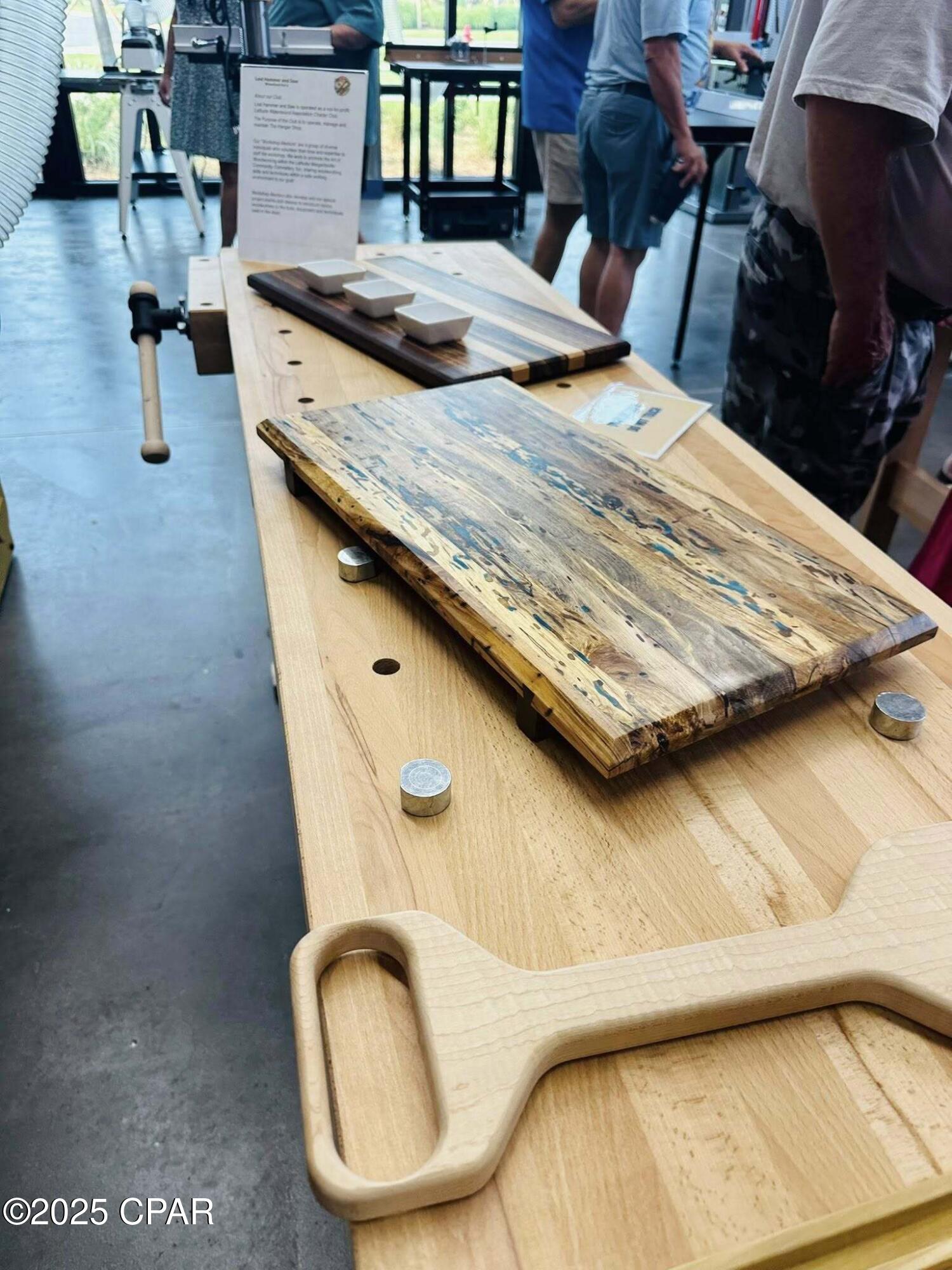 Image 73 For 8325 Fins Up Court