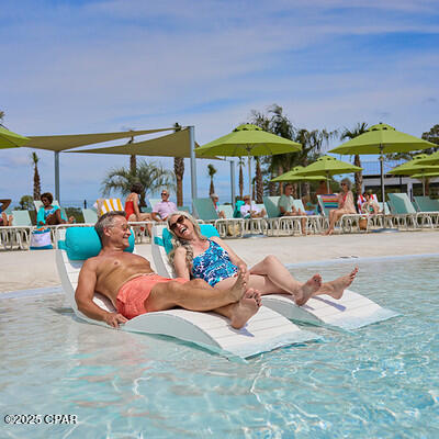 Image 99 For 8325 Fins Up Court