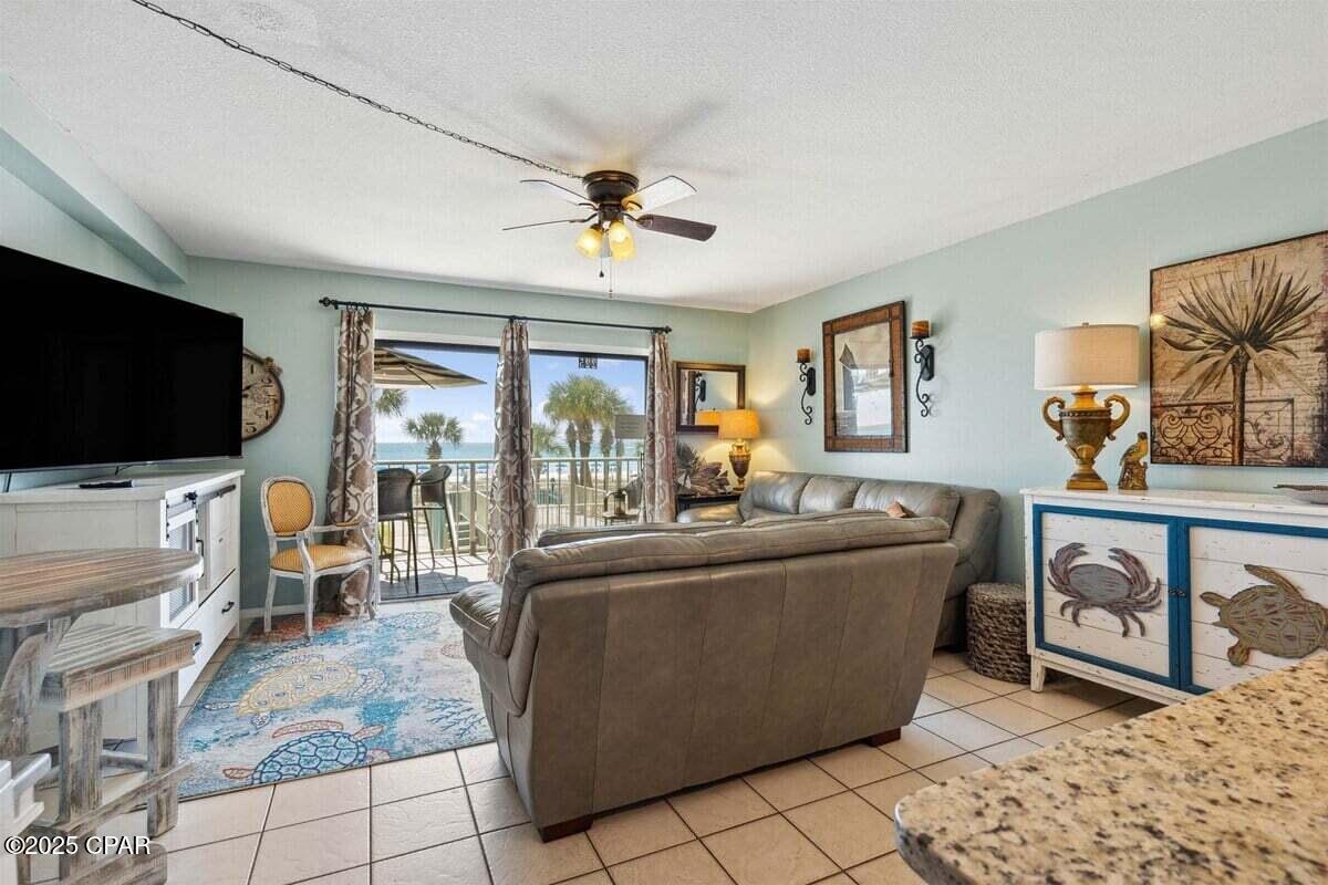 Image 10 For 8743 Thomas Drive 225