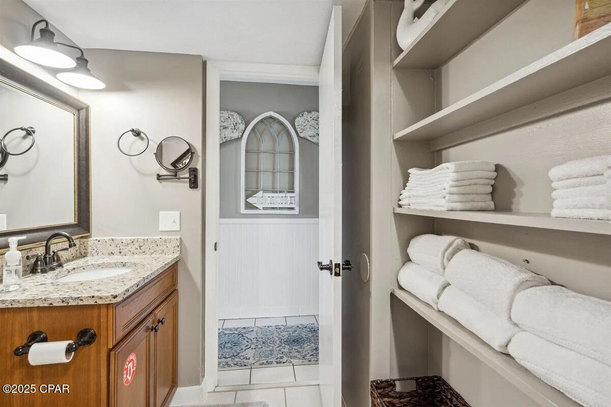 Image 19 For 8743 Thomas Drive 225