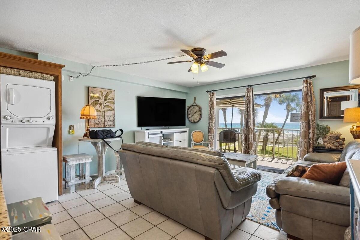 Image 3 For 8743 Thomas Drive 225