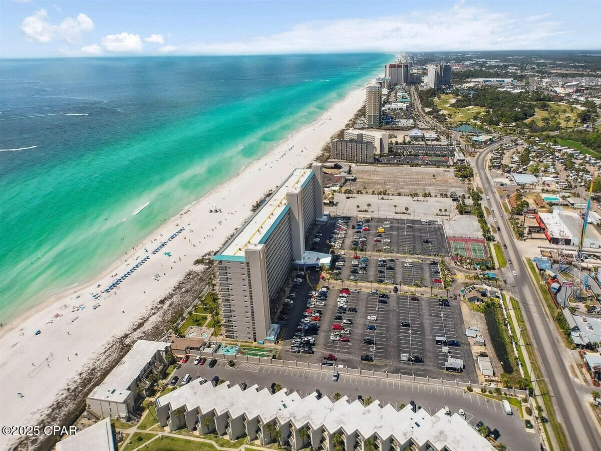 Image 30 For 8743 Thomas Drive 225