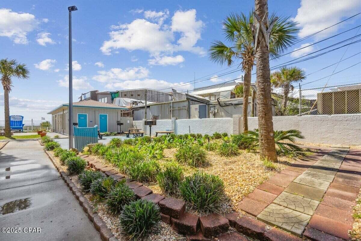 Image 34 For 8743 Thomas Drive 225