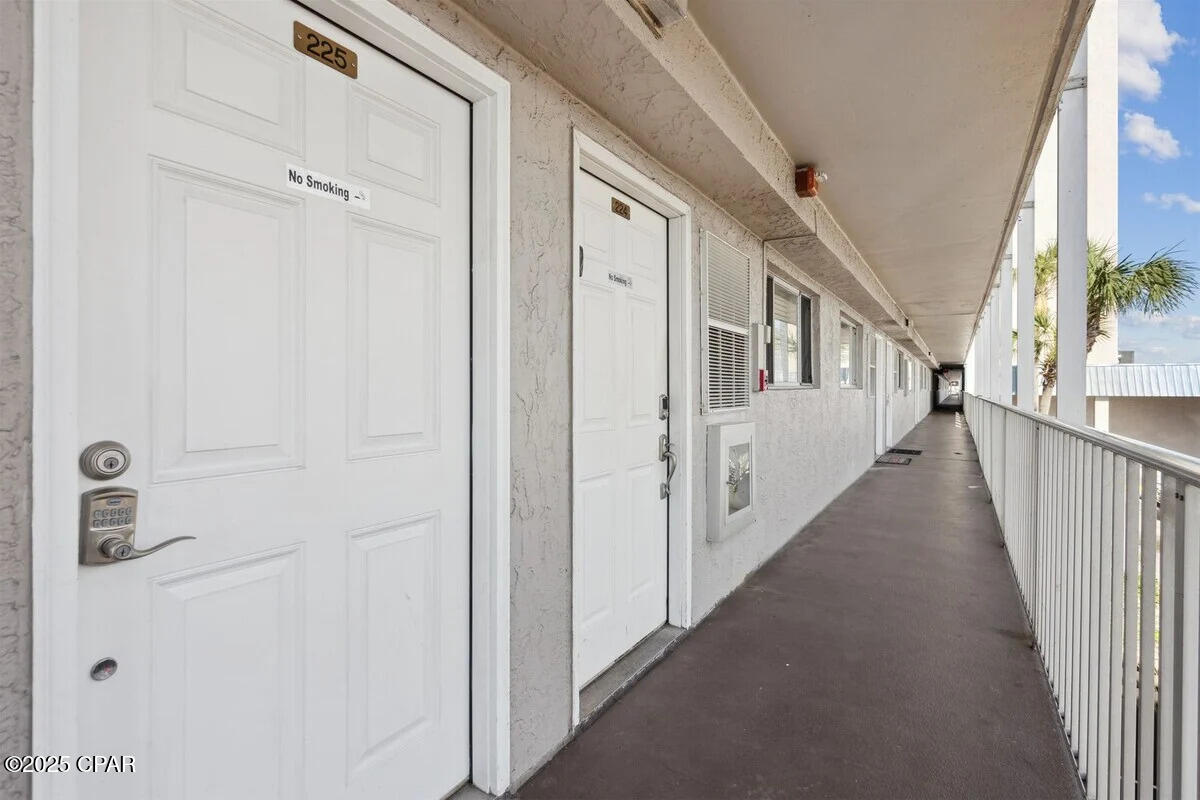 Image 44 For 8743 Thomas Drive 225