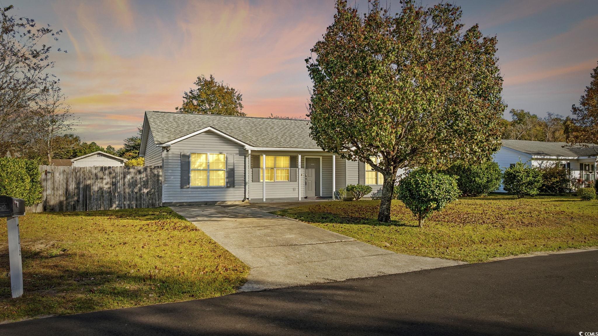 706 Jamie Ln. Conway, SC 29526