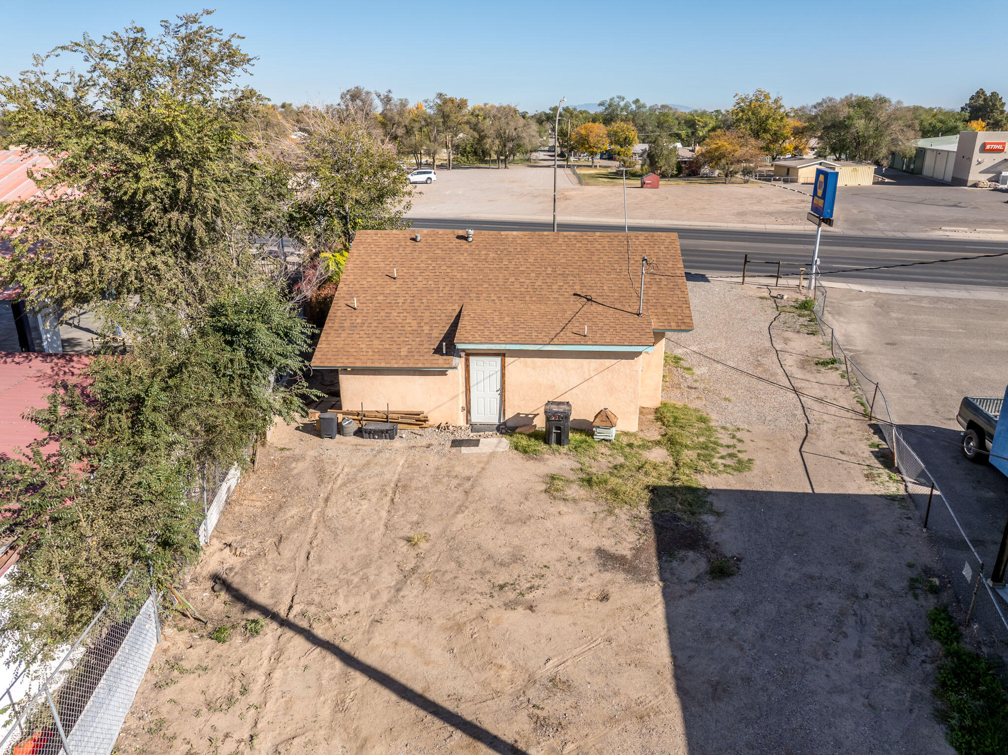 517 E Reinken Avenue 