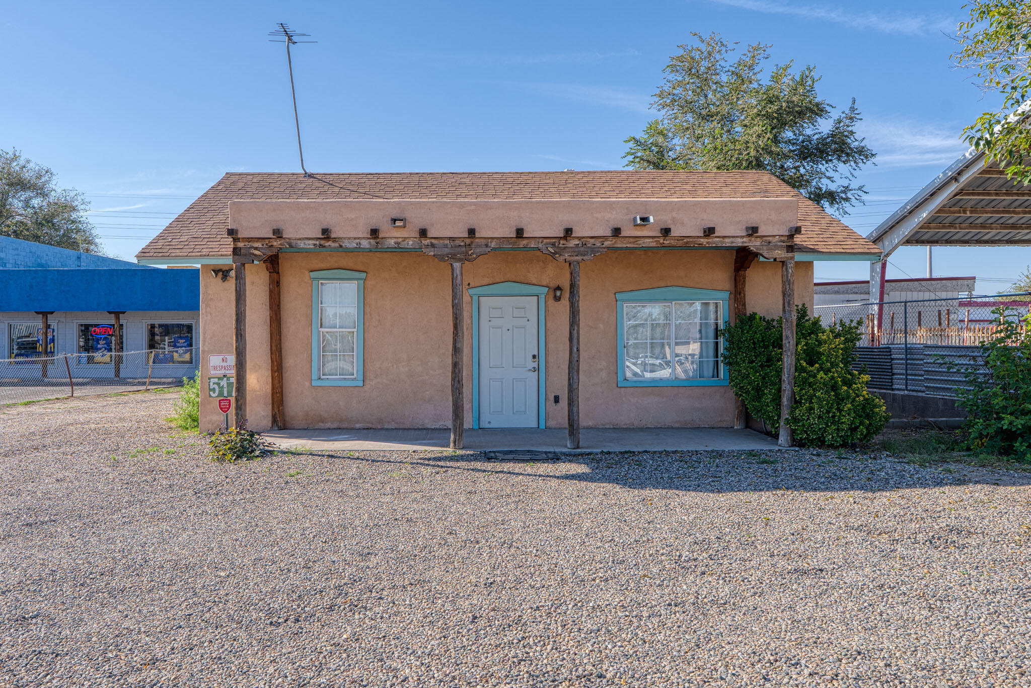 517 E Reinken Avenue 