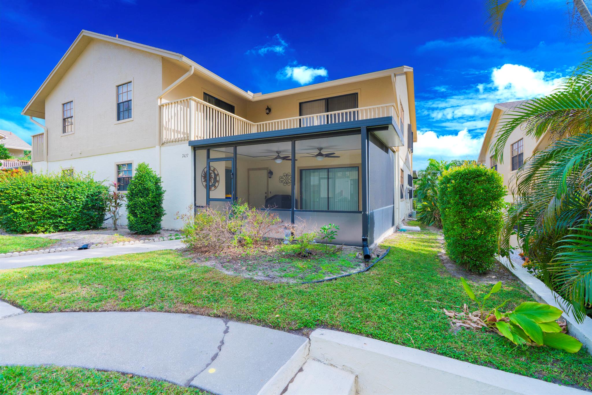 Jamestown At Heritage Rid