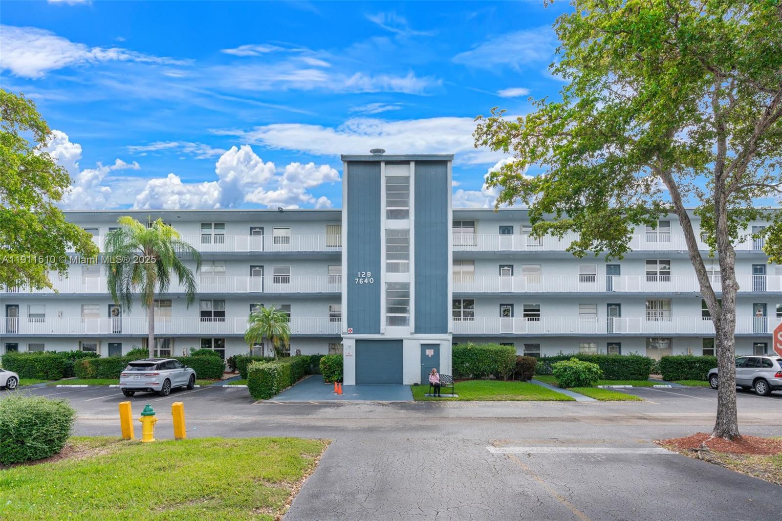 7640 18th St Unit 301, Margate, Florida 33063