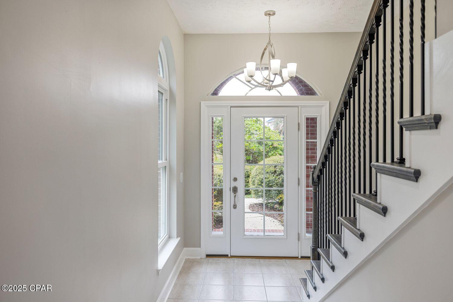Listing photo id 10 for 2601 Country Club Drive