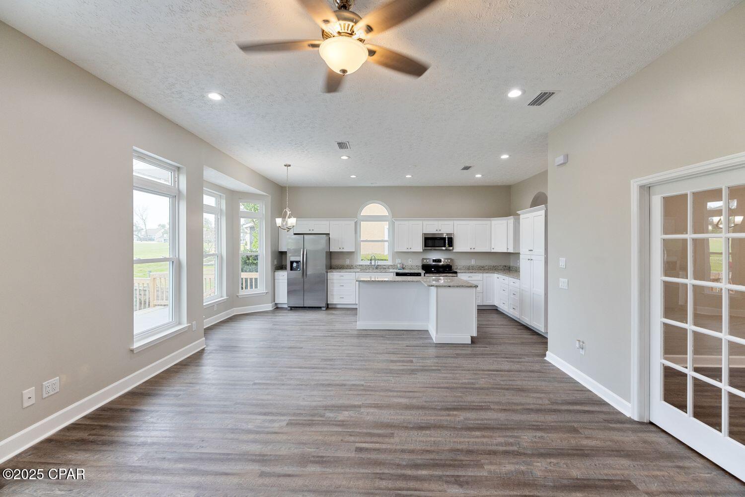 Image 11 For 2601 Country Club Drive