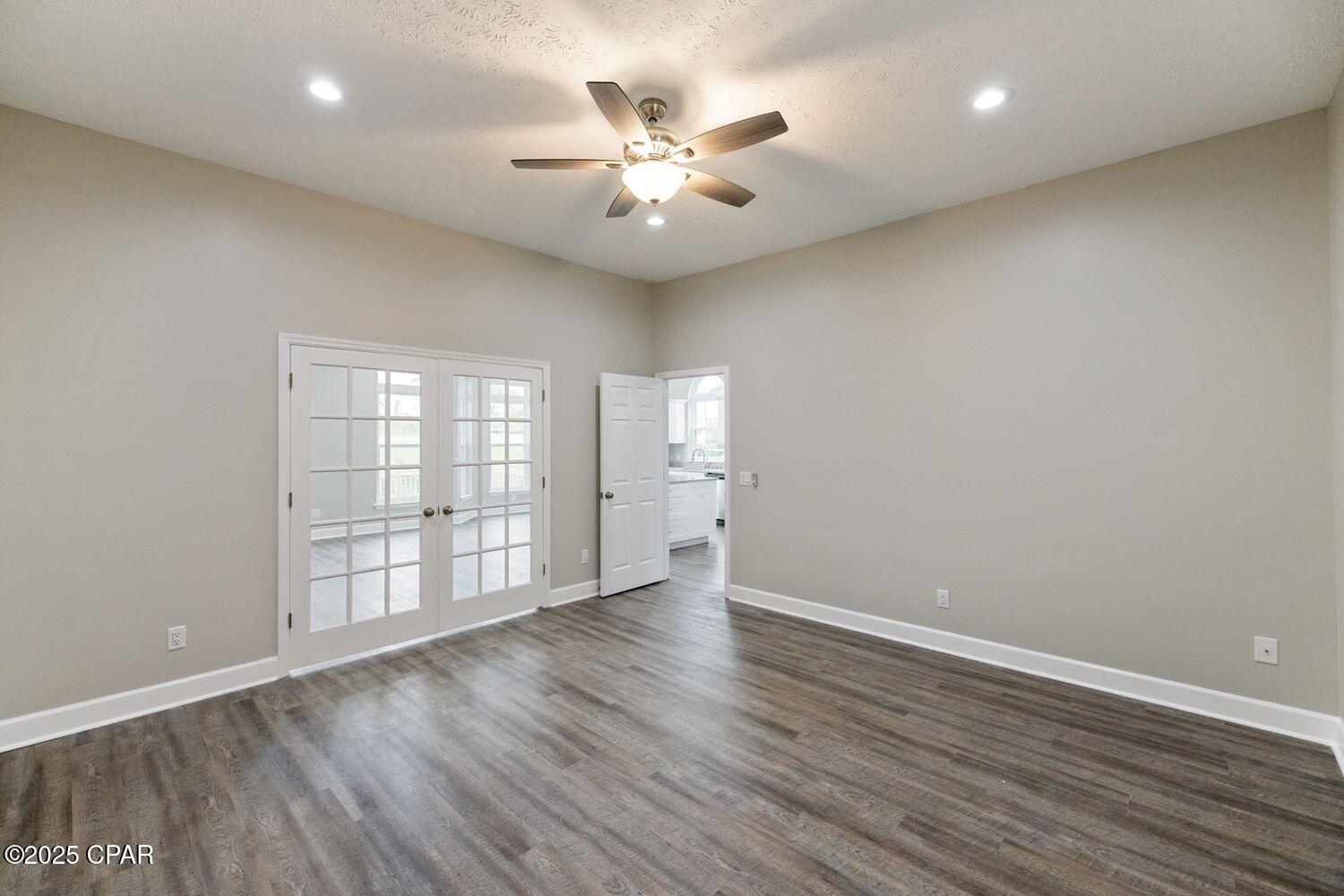 Image 17 For 2601 Country Club Drive